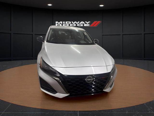 2023 Nissan Altima 2.0 SR