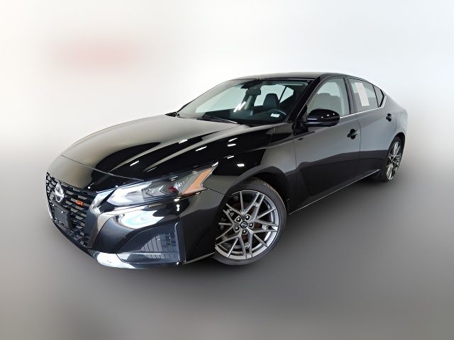 2023 Nissan Altima 2.0 SR