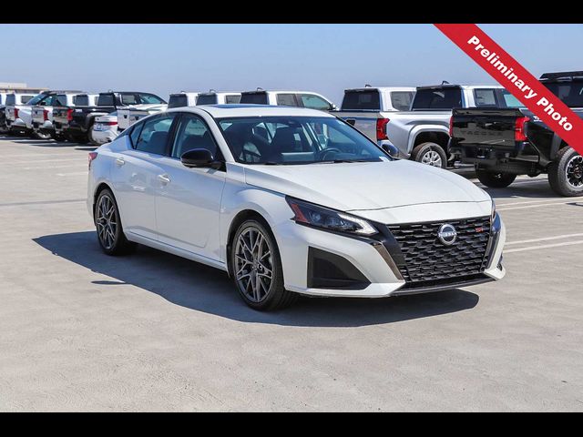 2023 Nissan Altima 2.0 SR