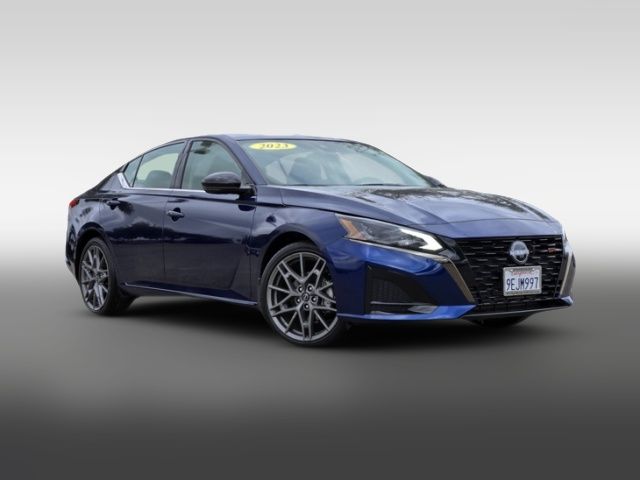 2023 Nissan Altima 2.0 SR