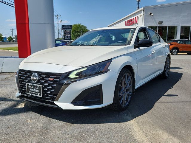 2023 Nissan Altima 2.0 SR