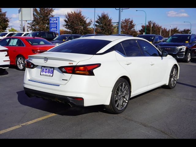 2023 Nissan Altima 2.0 SR