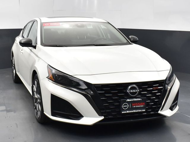 2023 Nissan Altima 2.0 SR