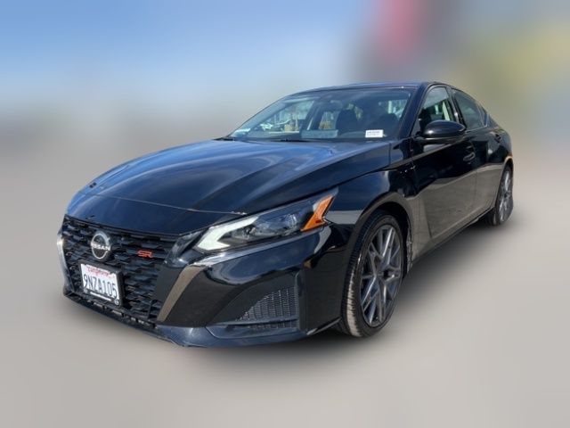 2023 Nissan Altima 2.0 SR