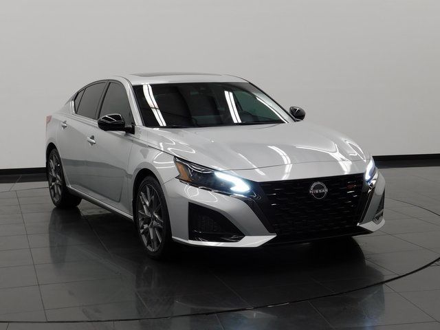 2023 Nissan Altima 2.0 SR