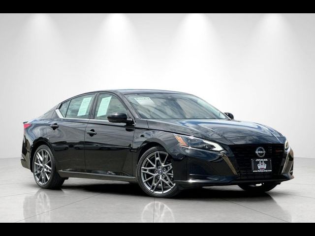 2023 Nissan Altima 2.0 SR