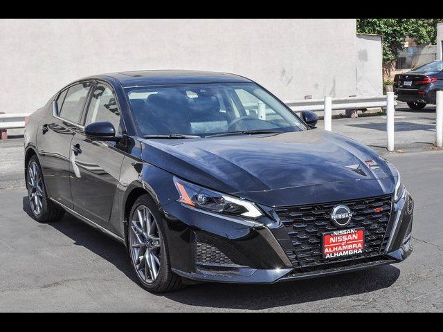 2023 Nissan Altima 2.0 SR