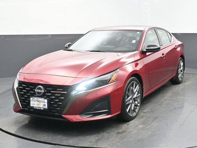 2023 Nissan Altima 2.0 SR