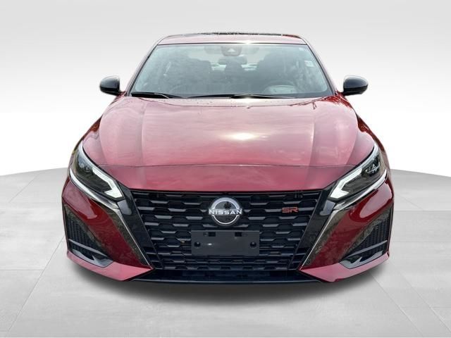 2023 Nissan Altima 2.0 SR