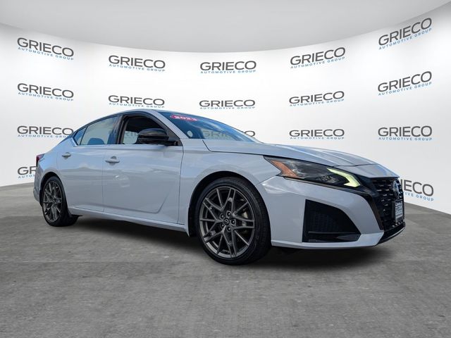2023 Nissan Altima 2.0 SR