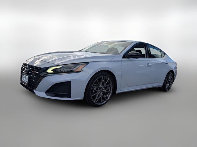 2023 Nissan Altima 2.0 SR