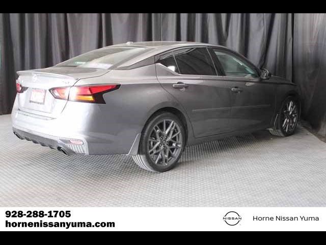 2023 Nissan Altima 2.0 SR