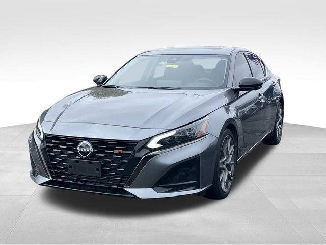 2023 Nissan Altima 2.0 SR