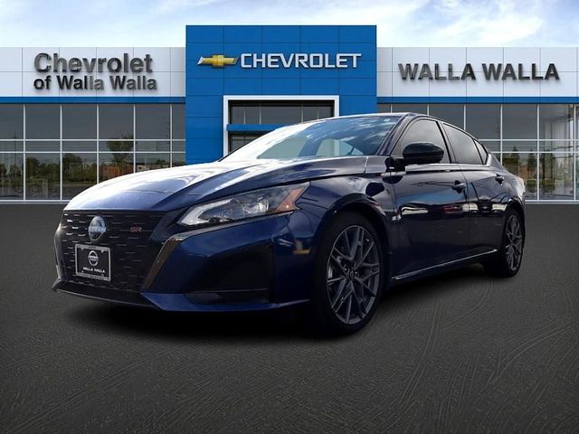 2023 Nissan Altima 2.0 SR