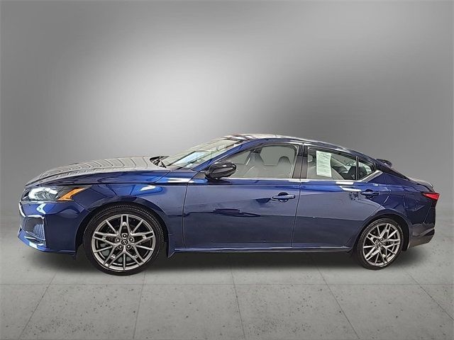 2023 Nissan Altima 2.0 SR