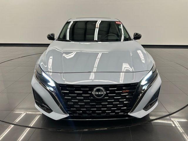 2023 Nissan Altima 2.0 SR