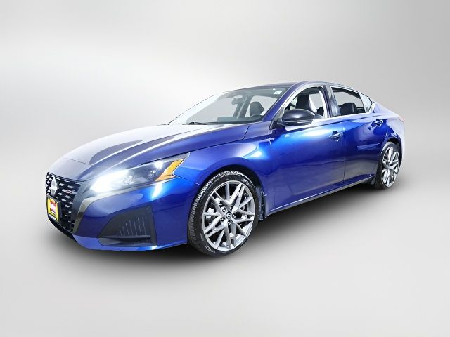 2023 Nissan Altima 2.0 SR