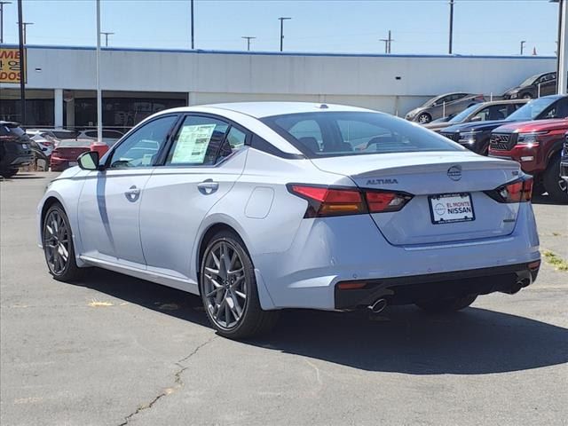 2023 Nissan Altima 2.0 SR