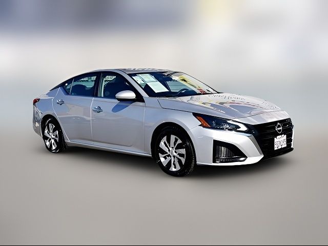 2023 Nissan Altima 2.5 S