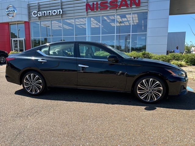 2023 Nissan Altima 2.5 SL