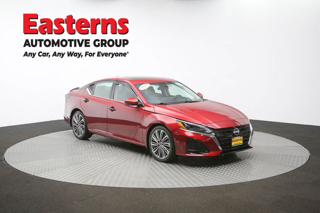 2023 Nissan Altima SL - Photo 12