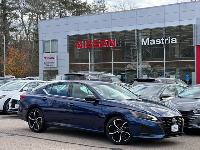 2023 Nissan Altima 2.5 SR