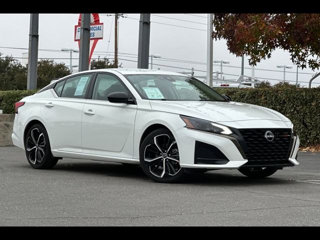 2023 Nissan Altima 2.5 SR