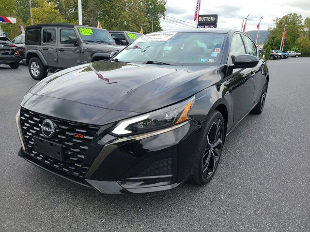 2023 Nissan Altima 2.5 SR