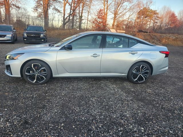 2023 Nissan Altima 2.5 SR