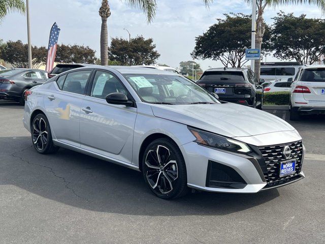 2023 Nissan Altima 2.5 SR