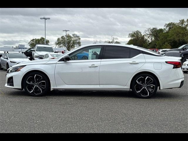 2023 Nissan Altima 2.5 SR