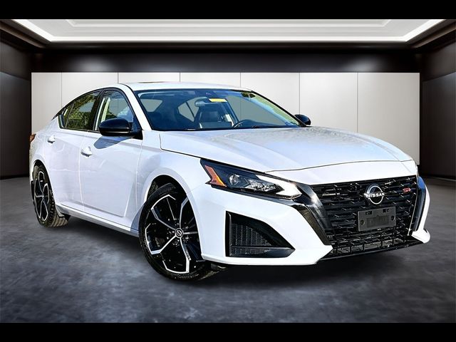 2023 Nissan Altima 2.5 SR