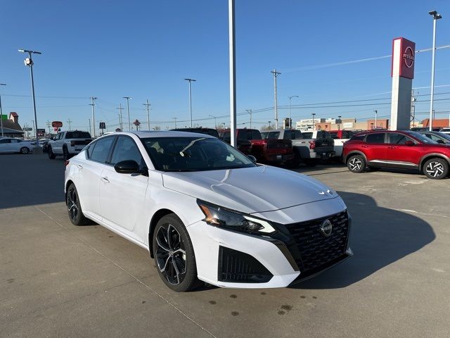 2023 Nissan Altima 2.5 SR
