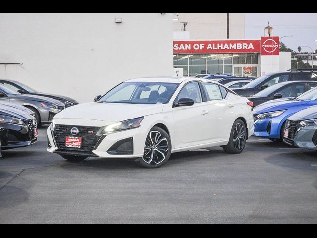 2023 Nissan Altima 2.5 SR