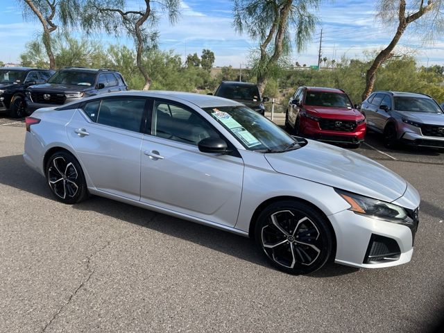 2023 Nissan Altima 2.5 SR