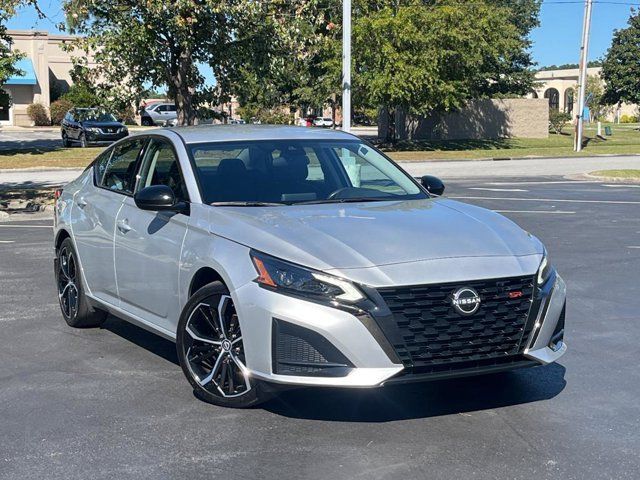 2023 Nissan Altima 2.5 SR