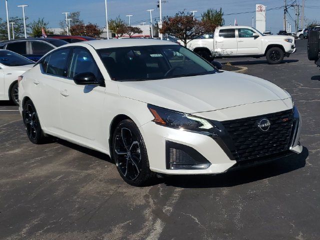 2023 Nissan Altima 2.5 SR