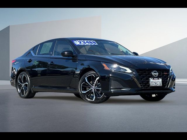 2023 Nissan Altima 2.5 SR