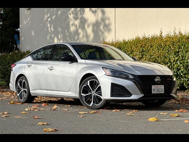 2023 Nissan Altima 2.5 SR