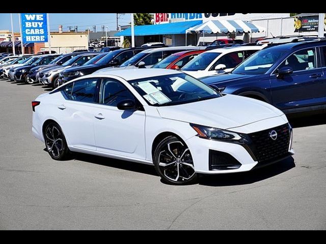 2023 Nissan Altima 2.5 SR