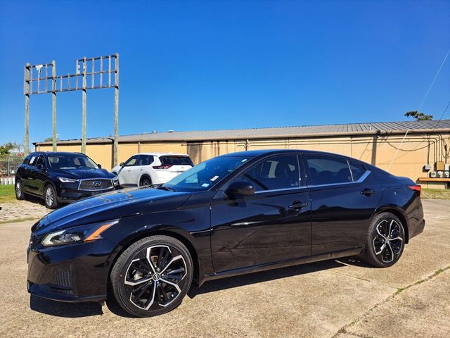 2023 Nissan Altima 2.5 SR