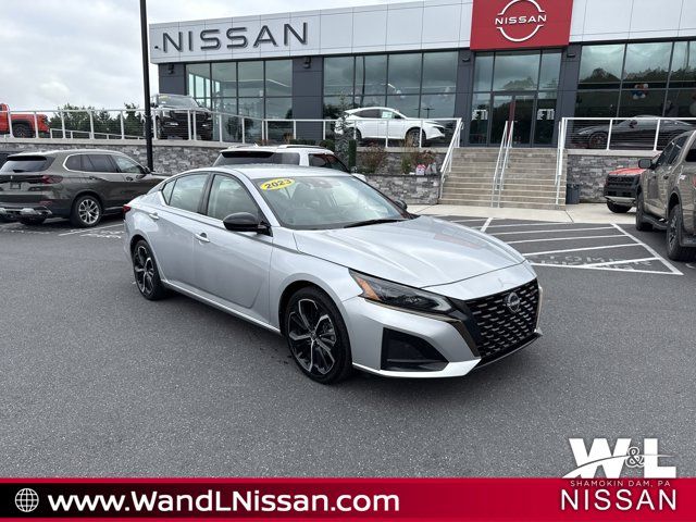 2023 Nissan Altima 2.5 SR