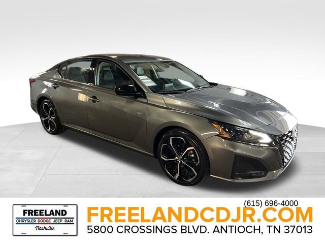 2023 Nissan Altima 2.5 SR