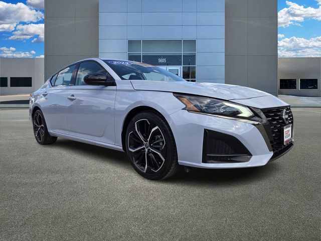 2023 Nissan Altima 2.5 SR