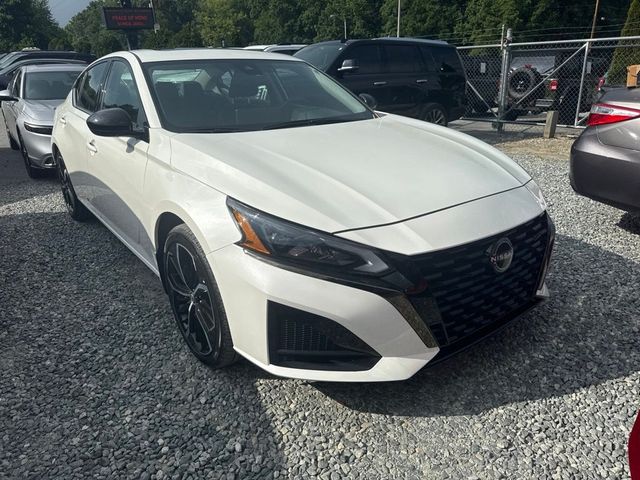 2023 Nissan Altima 2.5 SR