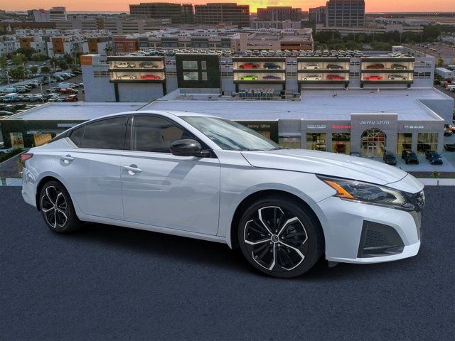 2023 Nissan Altima 2.5 SR