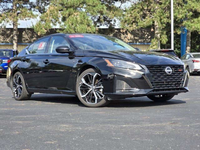 2023 Nissan Altima 2.5 SR