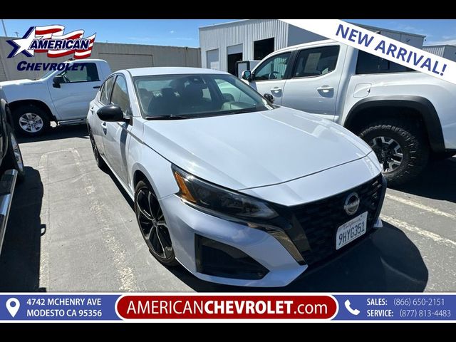 2023 Nissan Altima 2.5 SR