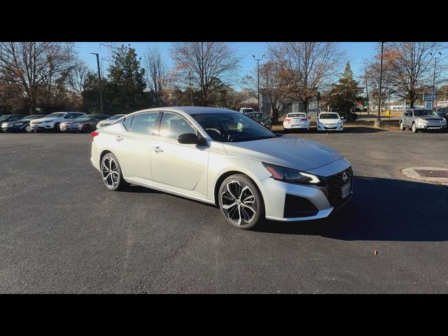 2023 Nissan Altima 2.5 SR