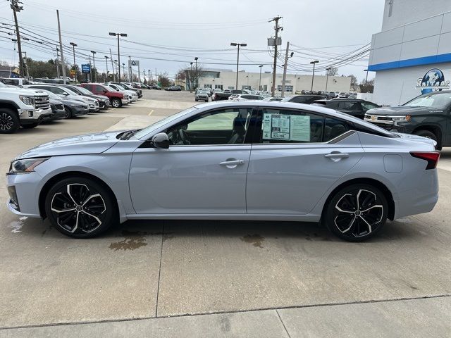 2023 Nissan Altima 2.5 SR